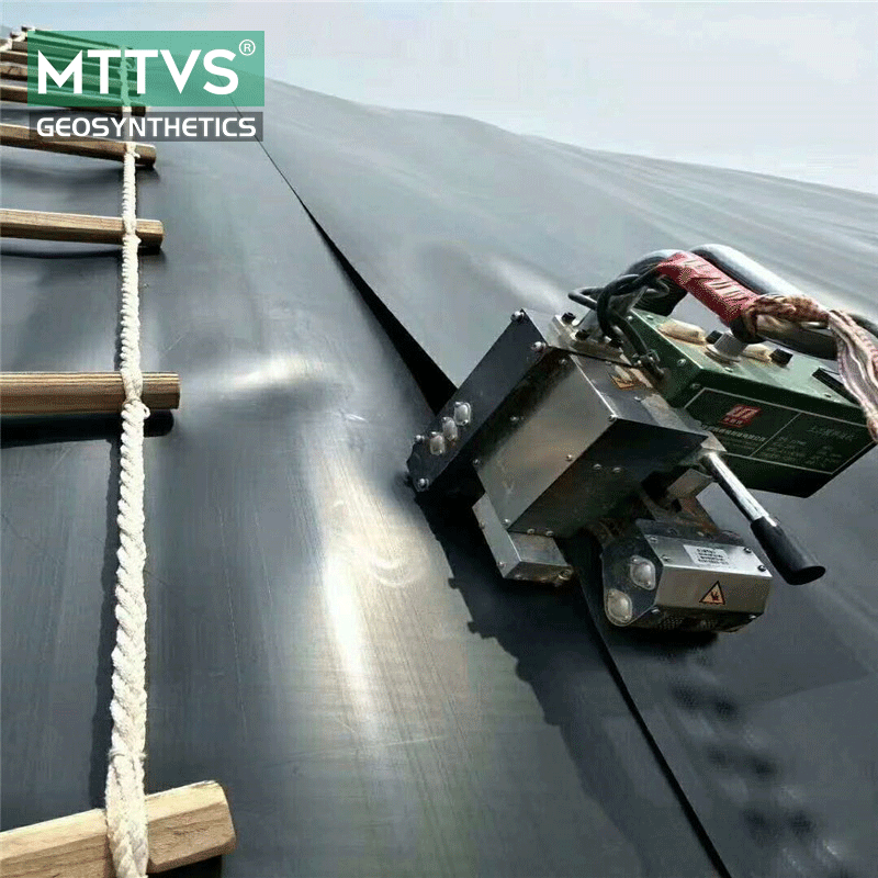 Plán výstavby prevence průsaku geomembrány z nádrže